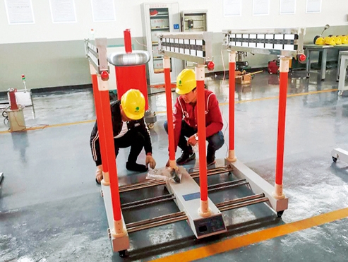 国网忻州供电公司安全工器具实验室测试设备验收